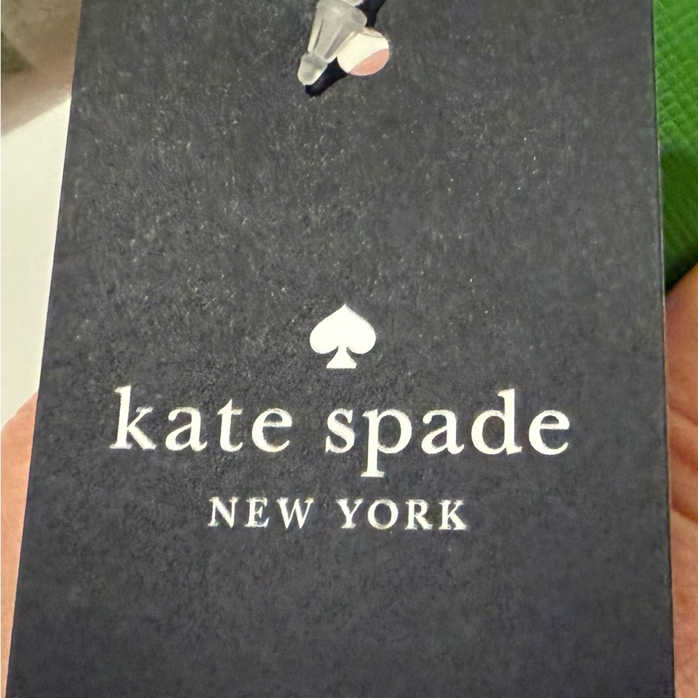 Kate Spade Vibrant Green Wristlet NWT *Fast Shipping* - Picture 6 of 10